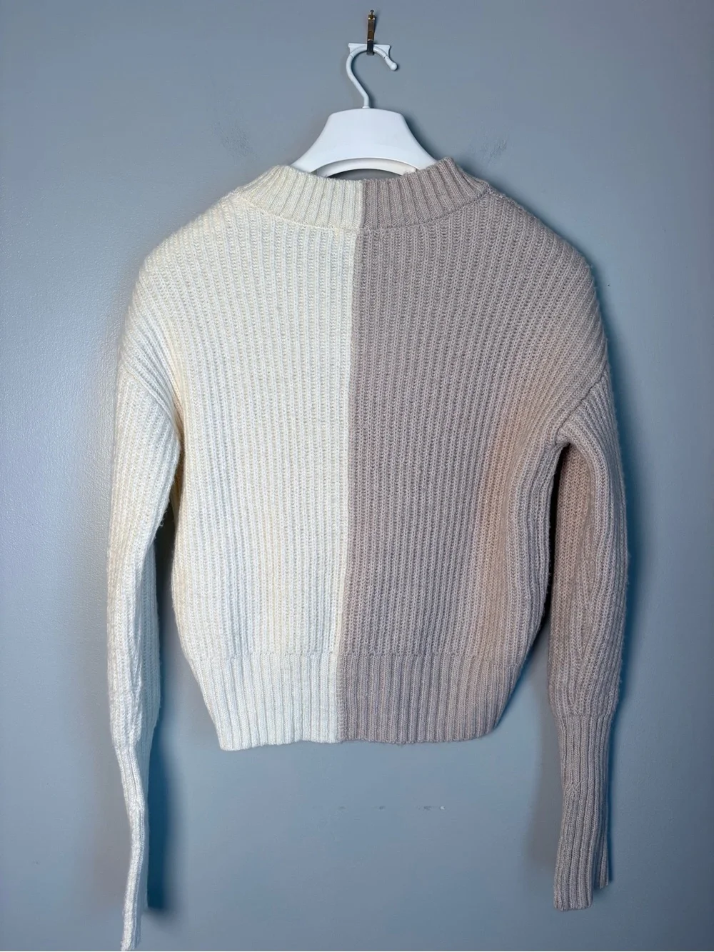 Altard State back white low